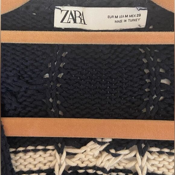 Zara - Striped Cropped Cable Knit Sweater - size L - Picture 6 of 10